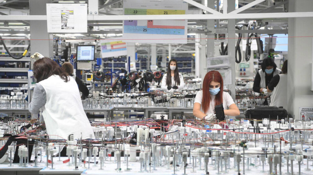 MAT: Prosečna plata u februaru realno bila manja nego u istom mesecu 2022. 1