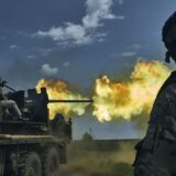 Japan šalje Ukrajini 100 vojnih vozila 3