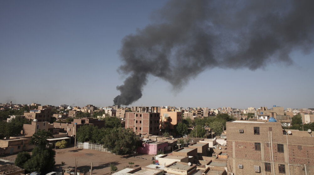 Snažno granatiranje u glavnom gradu Sudana sprečava isporuku pomoći civilima 1