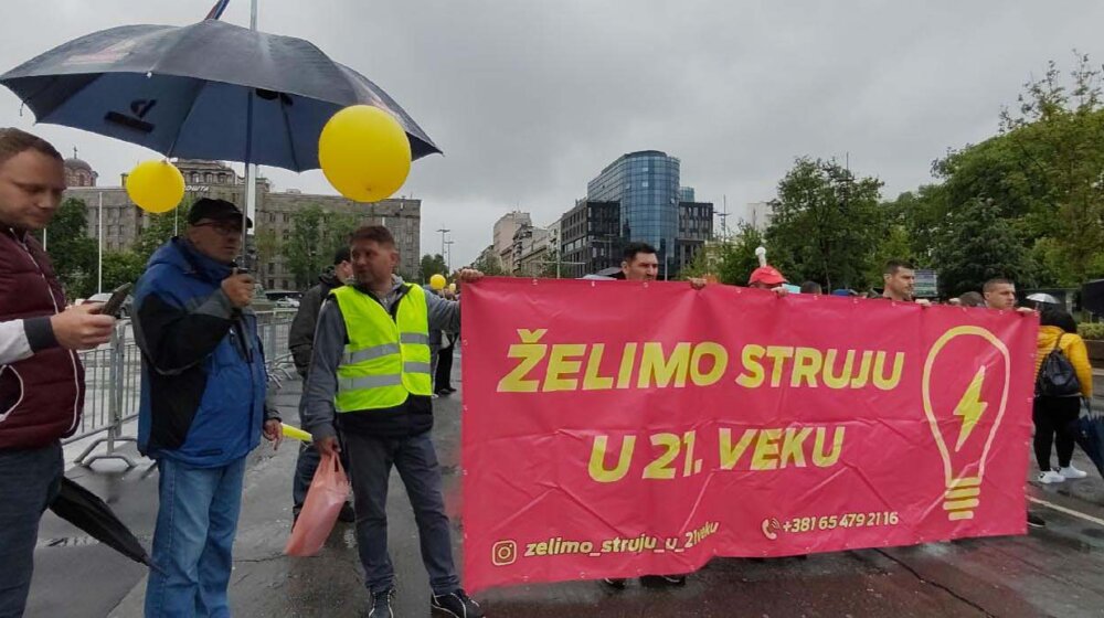 Građani protestovali jer ne mogu da dobiju priključak za struju 1