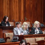 Opozicija o tragedijama i protestima, vlast o Dejanu Vuku Stankoviću: Šta su sve poslanici pitali u Skupštini 11