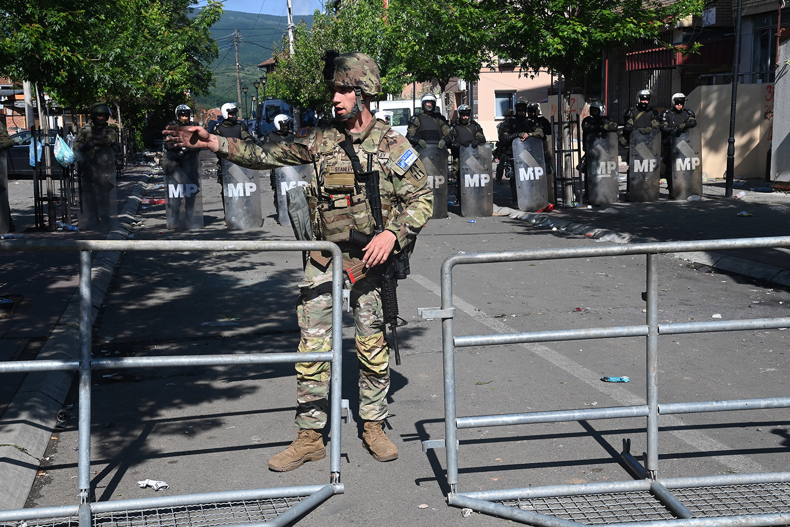 Protesti Srba u Zvečanu i Zubinom Potoku završeni, NATO raspoređuje dodatne snage na Kosovu 2