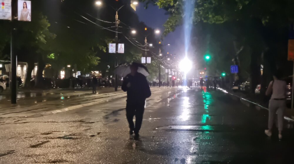 Kako izgledaju ulice Beograda nakon skupa "Srbija nade" i kakvi su utisci pristalica SNS? (VIDEO) 1