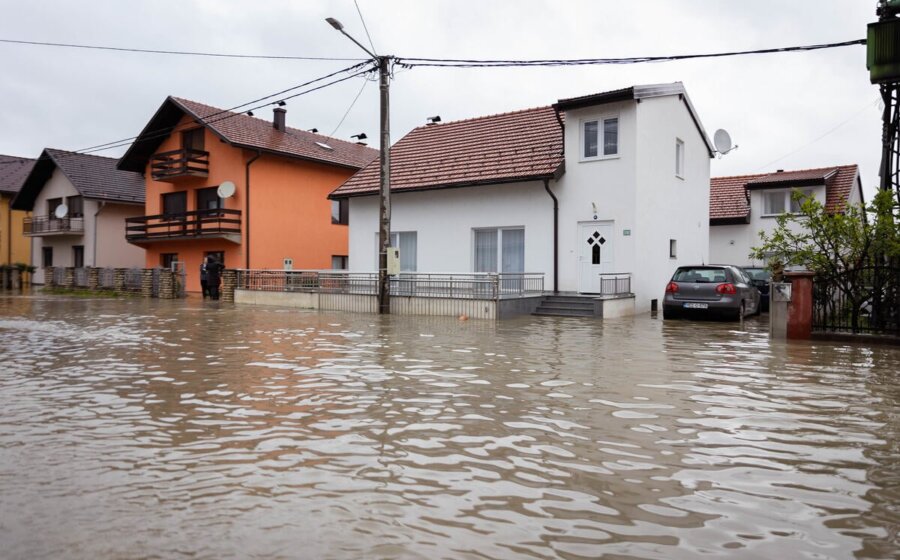 U Bihaću proglašeno stanje prirodne nesreće, brojni objekti poplavljeni 1