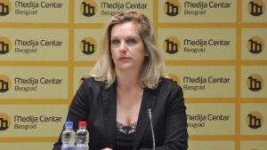 "To je preteška i bolna uvreda": Oštre reakcije roditelja i stručnjaka na izjavu dr Nade Macure o "popularnom" lečenju SMS porukama 3