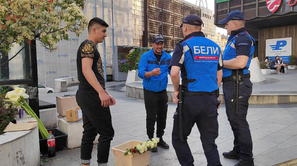 Komunalna milicija počela da kažnjava ulične prodavce u Knez Mihailovoj 1