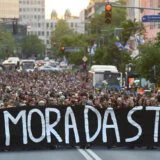 U petak nema okupljanja u Novom Sadu: Građani se pozivaju da u subotu dođu na protest u Beograd 4