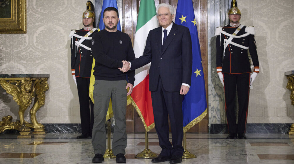Italijanski predsednik poručio Zelenskom da nastavlja podršku Kijevu 1