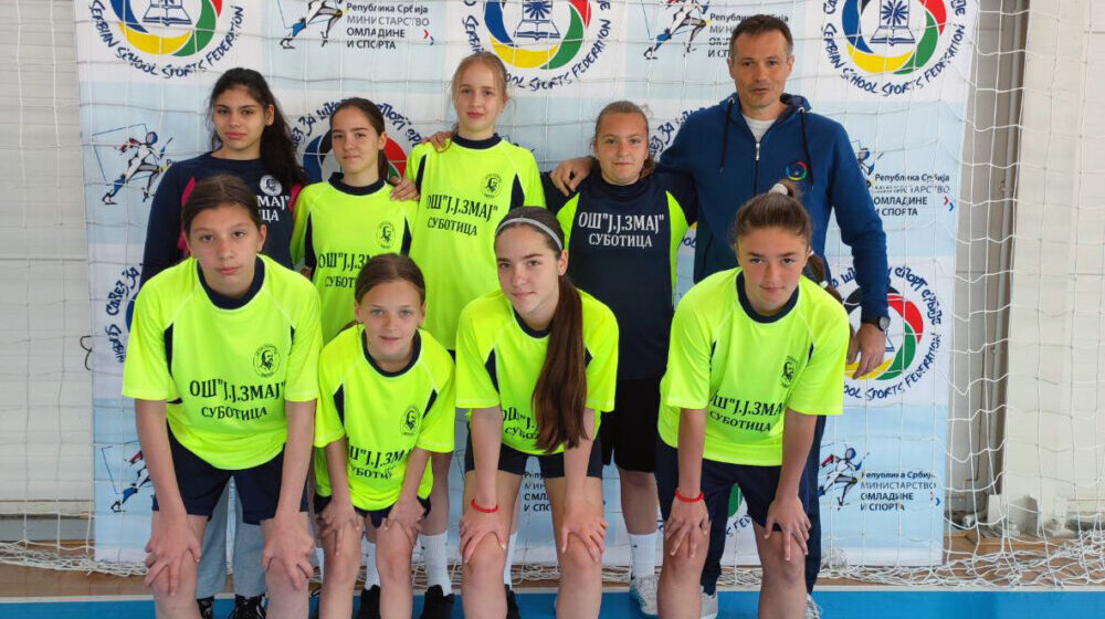 Učenice OŠ “Jovan Jovanović Zmaj” iz Subotice najbolje u državi u futsalu 1