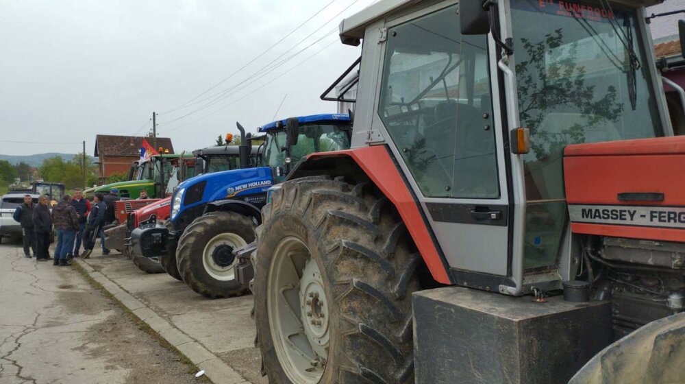 "Ovo je samo vožnja upozorenja": Poljoprivrednici iz Banata i Požarevca protestuju zbog neispunjenih zahteva 1