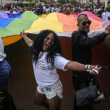 Na Kubi skup LGBT zajednice koja slavi usvajanje homoseksualnih brakova 5
