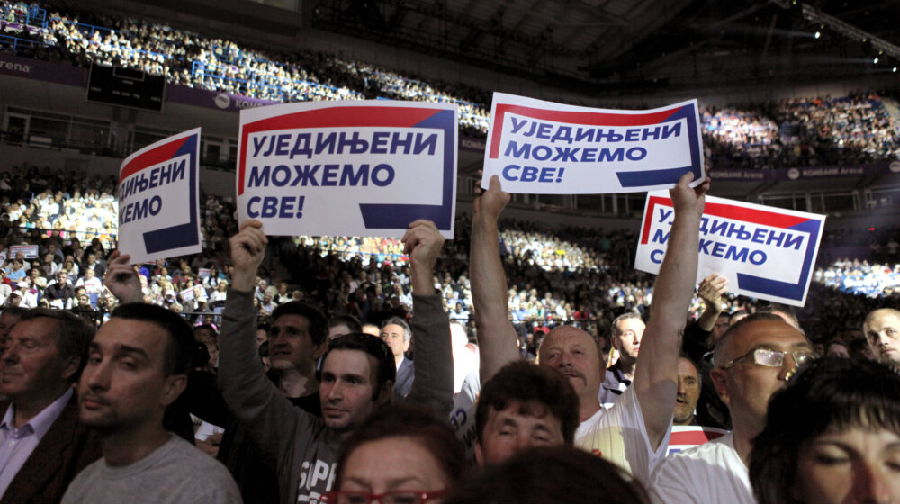 “Tuk na luk građanskim protestima": Da li miting SNS-a ujedinjuje ili deli Srbiju? 1