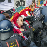 Marševi i demonstracije "moćnih sindikata", sukobi radnika i policije od Nemačke do Turske: Kako je u svetu obeležen Prvi maj (FOTO) 10