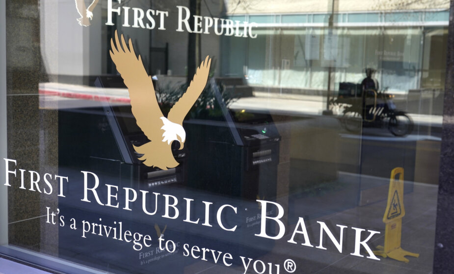 Regulatorne vlasti SAD preuzele kontrolu nad bankom First Republic, prodale je banci JP Morgan 1