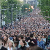 Možda odluka o izlasku na izbore na duži rok bude dobra, trenutno vlast trlja ruke: Kako birači reaguju na podeljenost opozicije? 6