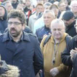 Radomir Lazović: Veliki broj okupljenih na protestu pokazuje da ljudi žele državu bez nasilja 9