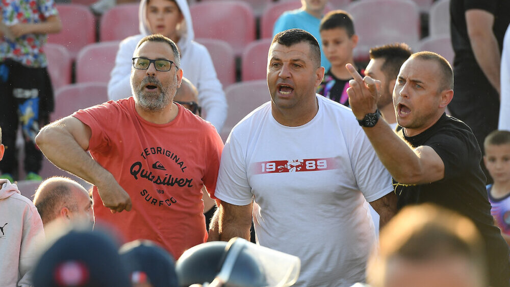 Incident na utakmici u Kragujevcu: Huligan udario kapitena Crvene zvezde Milana Borjana 2