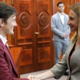 Brnabić sa direktorkom Unicefa o aktivnostima posle masovnog ubistva u školi 6