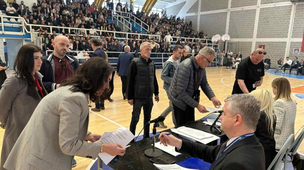 Albanci u Bujanovcu na elektorskoj Skupštini glasaju za 15 članova svog Nacionalnog saveta 1