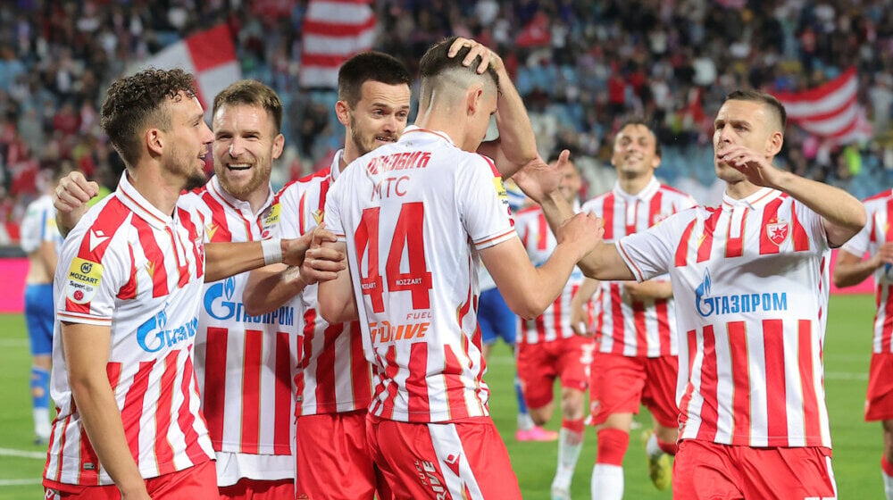 Crvena zvezda proslavila šestu uzastopnu titulu na meču sa Novim Pazarom, gosti iskoristili slavlje i osvojili bod 1