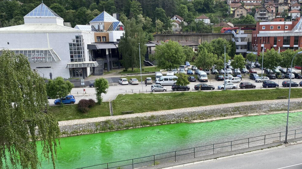 U užičku reku ispuštena veća količina šampona za pranje vozila, protiv firme koje je to uradila najavljene sankcije 1