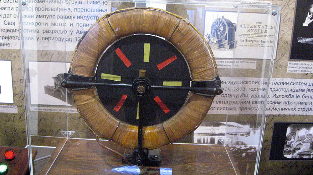 Izložba „Nikola Tesla u svom i našem vremenu“ u Užicu: Priča o životu i delu slavnog naučnika 1