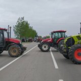 Magistalni put Zrenjanin - Novi Sad kod Aradca biće i sutra blokiran zbog protesta poljoprivrednika 8