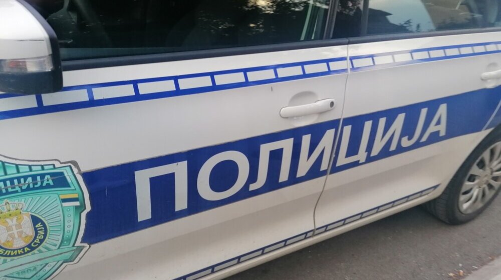 MUP: U Obrenovcu uhapšen muškarac zbog sumnje da je mahao pištoljem 1