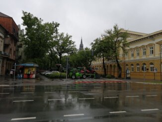 Subotički poljoprivrednici blokirali Štrosmajerovu ulicu do daljeg Subotički poljoprivrednici blokirali podvožnjak u Maksima Gorkog 22