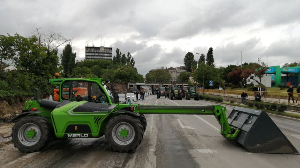 Subotički poljoprivrednici blokirali podvožnjak u Maksima Gorkog 1