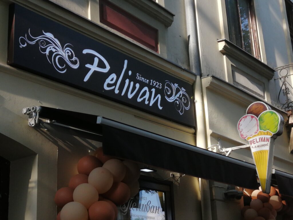 "Svi Subotičani su moje stalne mušterije": Čuvena poslastičarnica proslavila jubilej, ceo vek je u vlasništvu jedne porodice 5 "Svi Subotičani su moje stalne mušterije": Čuvena poslastičarnica proslavila jubilej, ceo vek je u vlasništvu jedne porodice 5