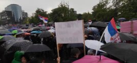 Završen četvrti protest "Srbija protiv nasilja", sledećeg petka novi skup (FOTO, VIDEO) 13