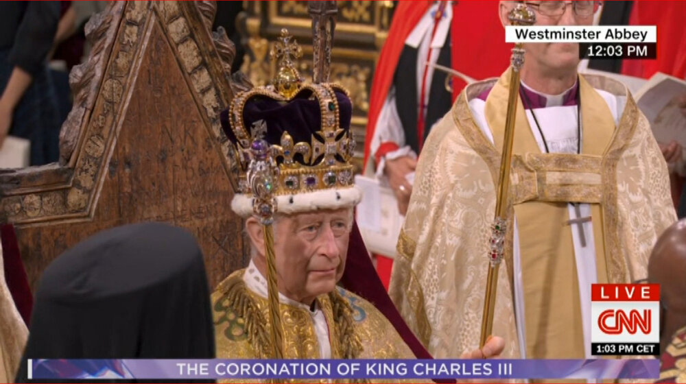 Krunisan kralj Čarls III 1