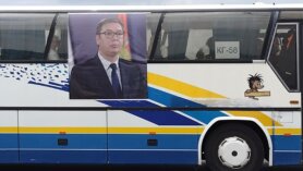 Kragujevčani otputovali na SNS miting sa Vučićevom slikom na čelu: Gradonačelnik demantuje da je bilo prisiljavanja 5
