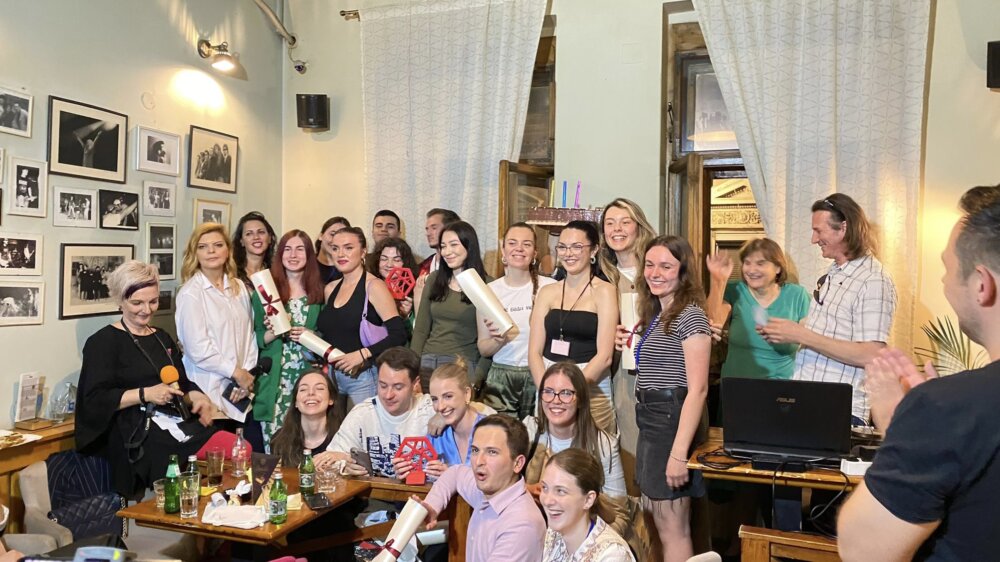 Novi Sad: Grand prix Međunarodnog festivala studenata novinarstva „On the record“ osvojila dokumentarna reportaža „Put do glasa“ 2