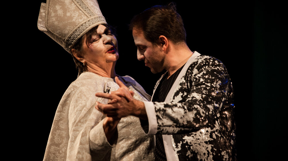 U Ateljeu 212 večeras premijera komada "Obraćanje naciji": Pričice o našoj konzumerskoj, korumpiranoj i samoživoj svakodnevici 1