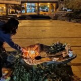 I u Valjevu cveće i sveće za stradale u školi u Beogradu 10