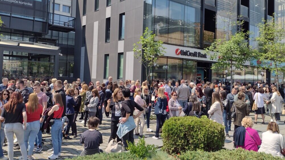 Tragedije su logičan rasplet svari koje se u društvu talože godinama: Poruka sa pomena žrtvama u Kragujevcu 1