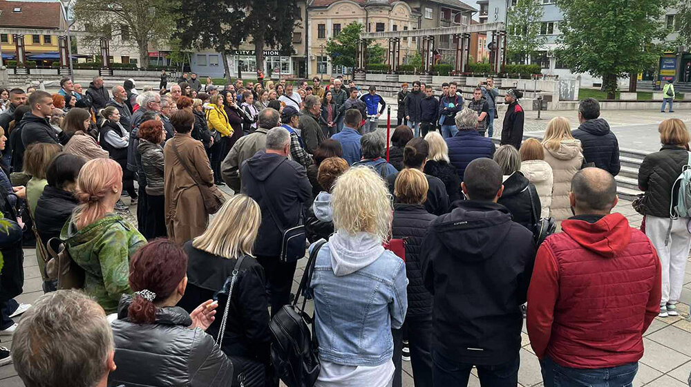 Protest u Požegi: Dogovoreno formiranje lokalnog tima za borbu protiv nasilja (FOTO) 1