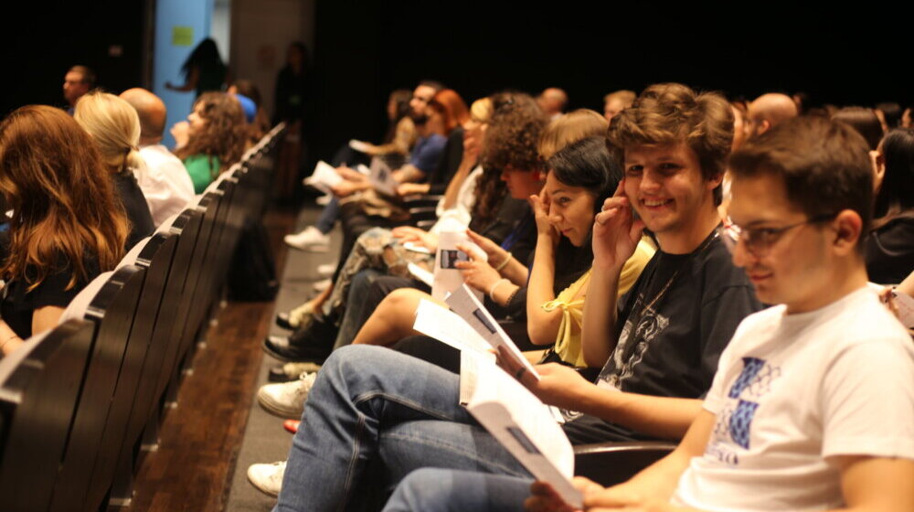 Novi Sad: Grand prix Međunarodnog festivala studenata novinarstva „On the record“ osvojila dokumentarna reportaža „Put do glasa“ 1