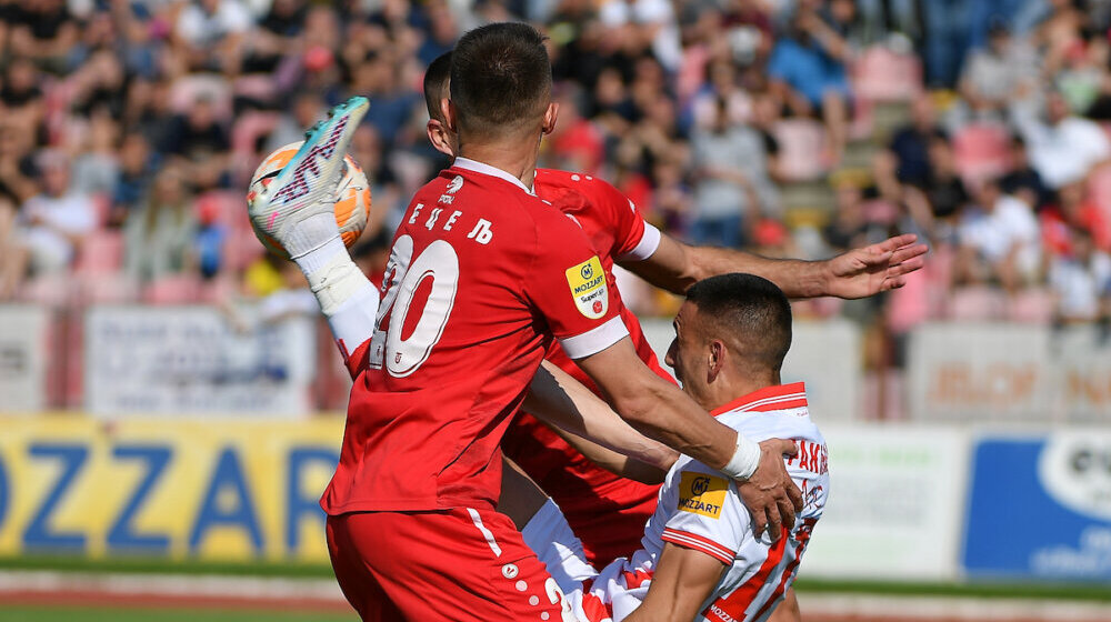 Radnički i Crvena zvezda podelili bodove u poslednjoj utakmici na legendarnom kragujevačkom stadionu „Čika Dača“ 1