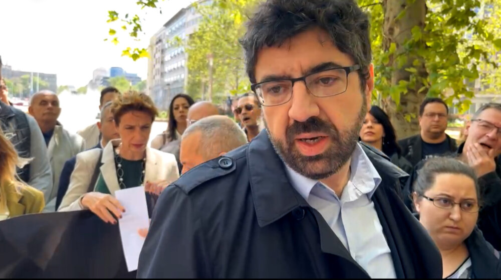 Lazović na protestu „Srbija protiv nasilja“: Ogroman broj demonstranata dokaz odlučnosti u borbi za zahteve 1