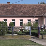 "Vikali na albanskom, pucali iz kola": Ko je sinoć pucao ispred osnovne škole u selu Ugljare na Kosovu i Metohiji? 1