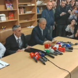 Iljir Peci ušao u kabinet gradonačelnika u Zvečanu 15