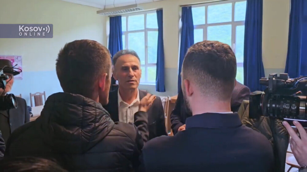 Kako izgleda Šaljska Bistrica, u Leposaviću, pred polaganje zakletve novog gradonačelnika? 1