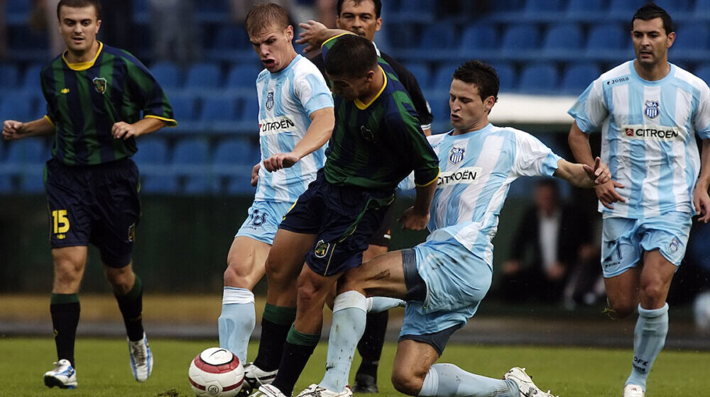 Nekad su igrali derbi najjačeg takmičenja, a sad su rivali u Srpskoj ligi: Zašto će susret OFK Beograda i Zemuna pratiti ove subote čak 8.000 navijača? 1
