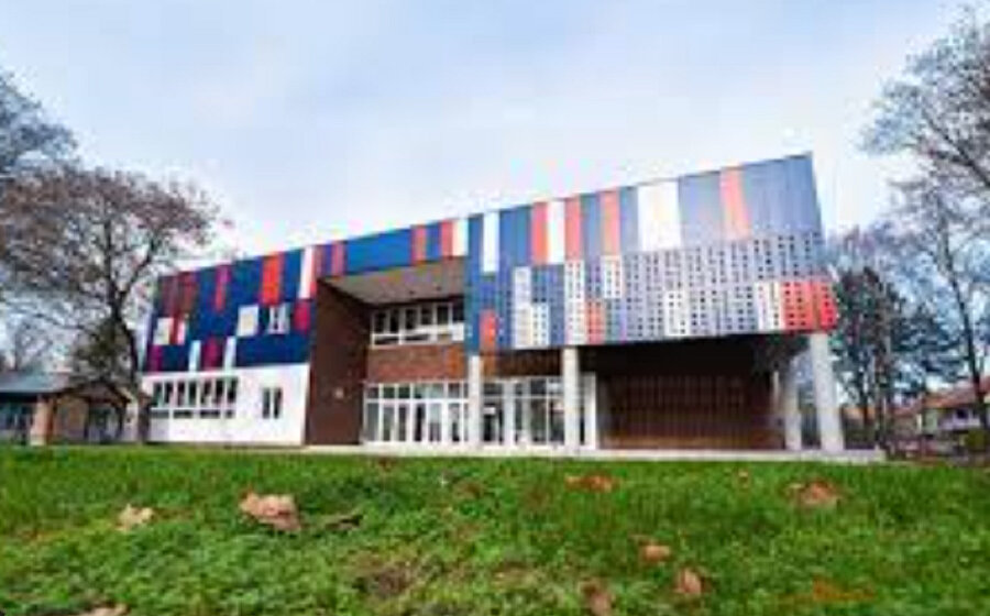 Koliko su bezbedni mitrovački učenici: Održan sastanak direktora osnovnih i srednjih škola 1