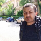 Roditelji su ga napustili kada je imao 17 dana: Izgubio je vid, ima dijabetes i na dijalizi je, a nema ni novca, ni kuću 6