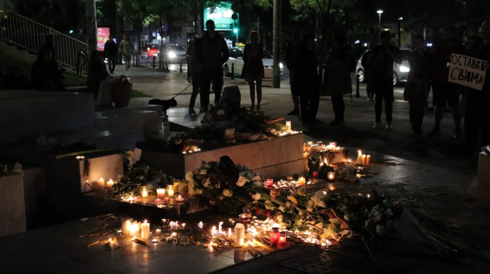 U Srbiji trodnevna žalost zbog tragedije na Vračaru: Šta to znači za građane? 1