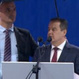Dačić na SNS mitingu: Ovaj skup je posvećen borbi protiv nasilja Srba prema Srbima 6